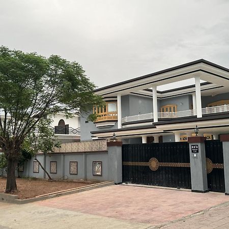 Royal Executive Inn Guest House Islamabad Bagian luar foto